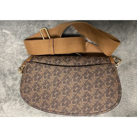 Michael Kors Mila Medium Empire Signature Logo Messenger Bag - Picture 7 of 16